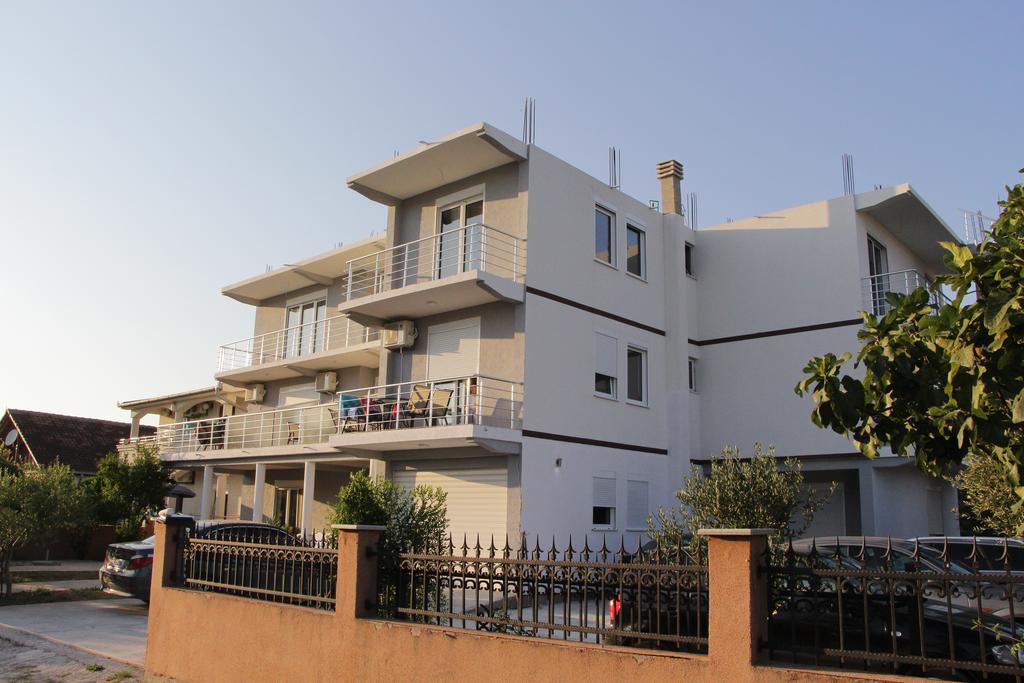 Apartments California Ulcinj Eksteriør billede